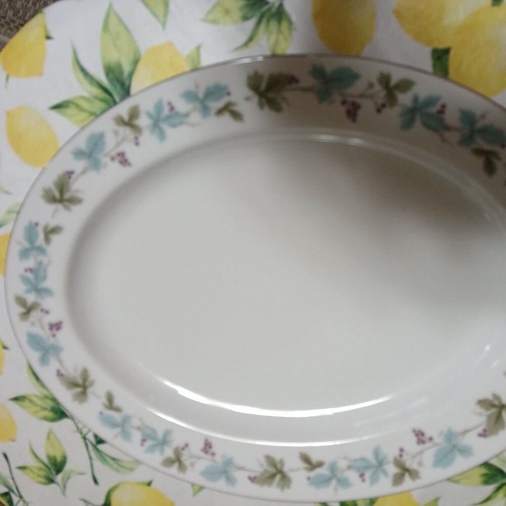 VINTAGE FINE CHINA JAPAN 6701 14" Oval Serving Platter